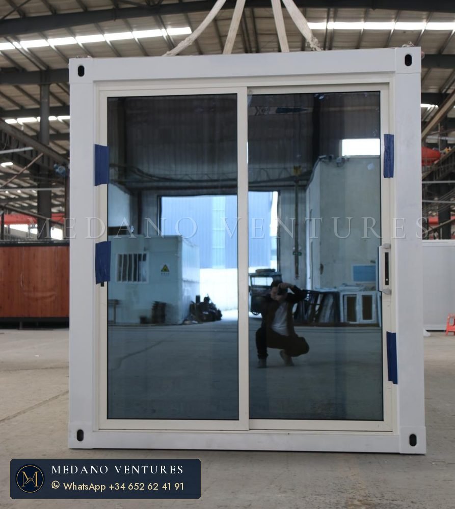 Ventana corredera blanca